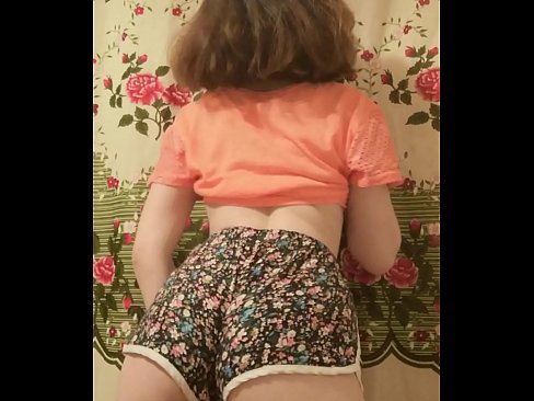 ❤️ Sexig ung babe som strippar av sig sina shorts inför kameran Fuckingvideo at us sv.shufflesex-com.ru ❌