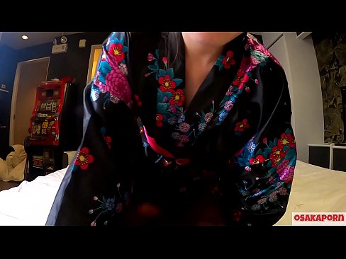 ❤️ Ung cosplay tjej älskar sex till orgasm med en spruta i en hästskötare och en avsugning. Asiatisk tjej med hårig fitta och vackra bröst i traditionell japansk dräkt i amatörvideo som visar onani med knullleksaker. Sakura 3 OSAKAPORN. Fuckingvideo at us sv.shufflesex-com.ru ❌